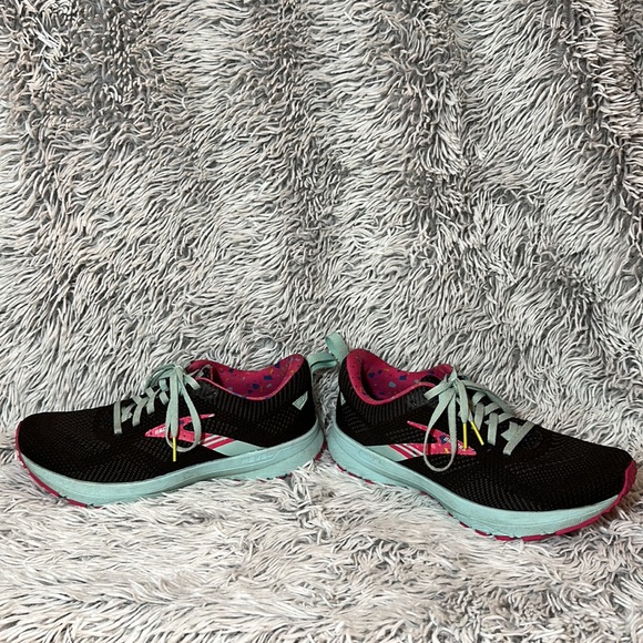 Brooks Revel 5 Fuse - Beetroot - Picture 3 of 4